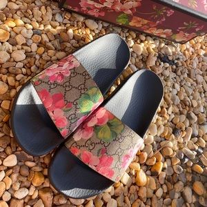 COPY - Gucci GG Bloom Supreme slide sandal